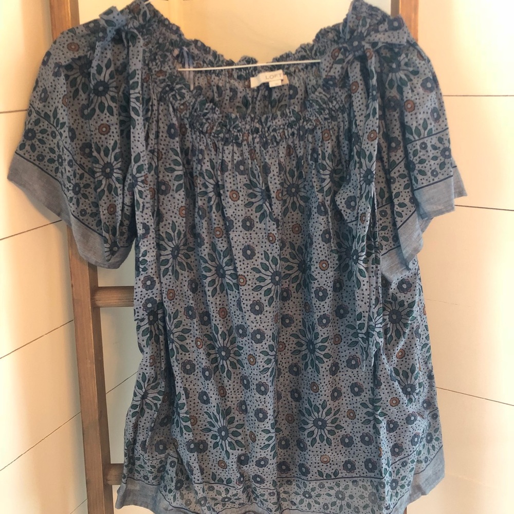 Loft top blouse large